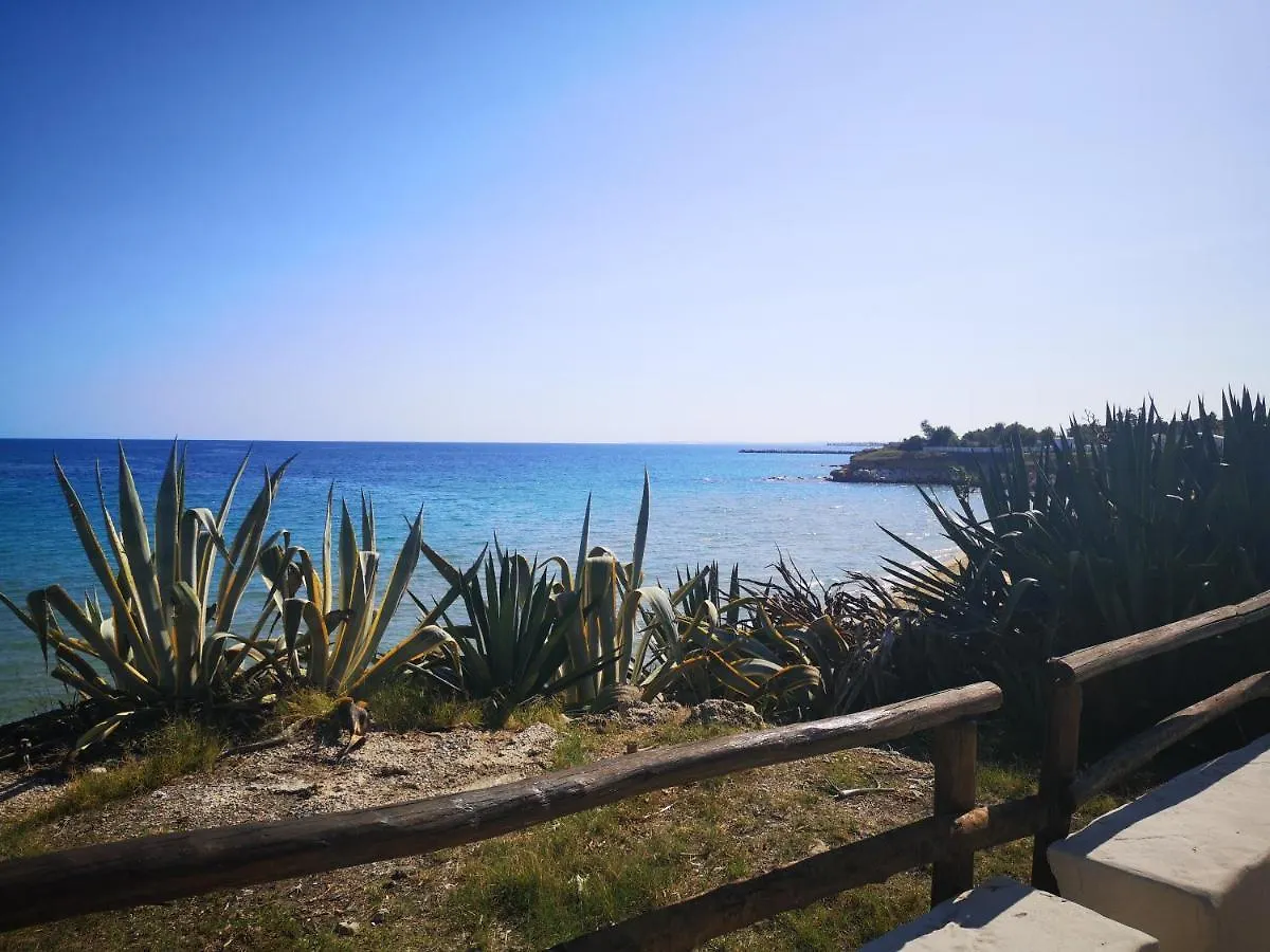 Bed & Breakfast Nido Colorato B&B Fontane Bianche Italy